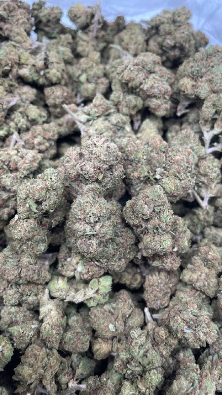 White Cherriez